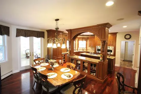 852 Greenthorne Blvd, Schenectady, NY 12303 photo 18
