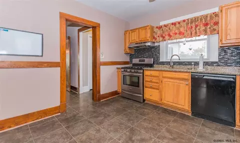 4 W Second Ave, Johnstown, NY 12095 photo 17