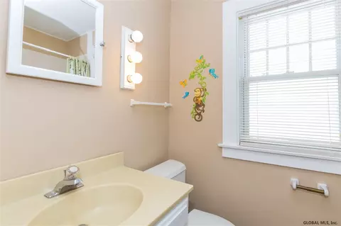 4 W Second Ave, Johnstown, NY 12095 photo 49