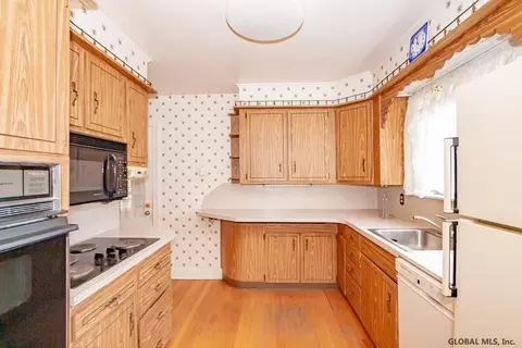 3022 Spawn Rd, Schenectady, NY 12303 photo 5