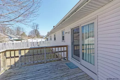 175 Ray Ave, Schenectady, NY 12309 photo 22