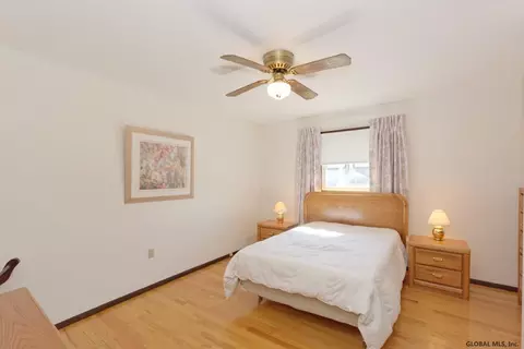 175 Ray Ave, Schenectady, NY 12309 photo 15