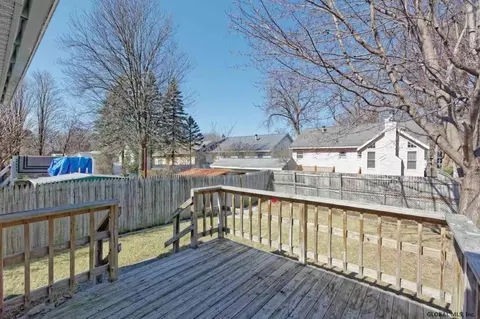 175 Ray Ave, Schenectady, NY 12309 photo 24