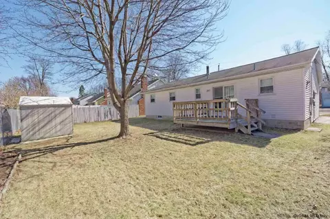 175 Ray Ave, Schenectady, NY 12309 photo 20