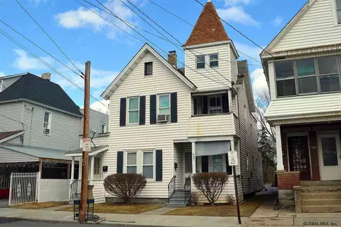 937 Maple Ave, Schenectady, NY 12307 photo 1