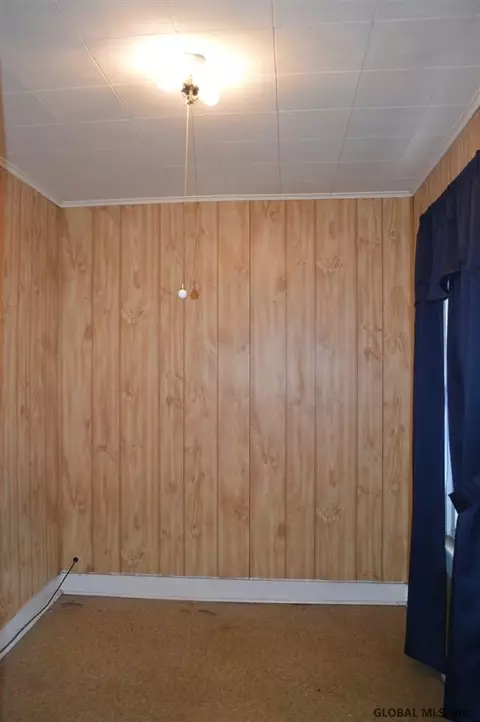 937 Maple Ave, Schenectady, NY 12307 photo 19