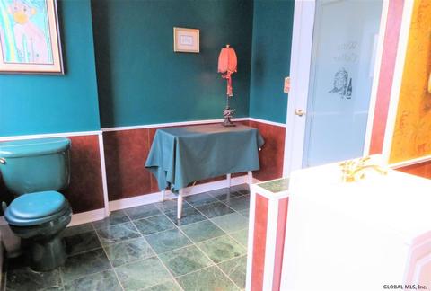 2 Harvard Ave, Albany, NY 12208 photo 28