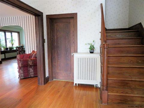 2 Harvard Ave, Albany, NY 12208 photo 2