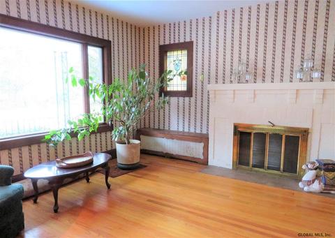 2 Harvard Ave, Albany, NY 12208 photo 7
