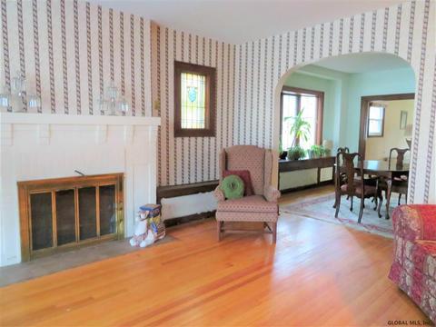 2 Harvard Ave, Albany, NY 12208 photo 4
