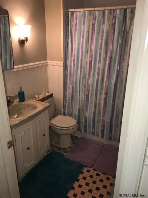 33 Verona Ave, Schenectady, NY 12308 photo 8