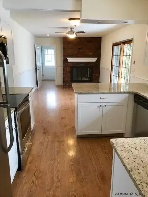 110 Westchester Dr, Delmar, NY 12054 photo 5