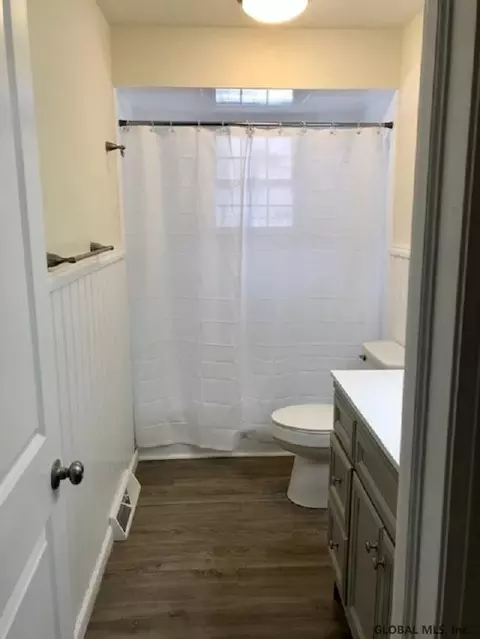 110 Westchester Dr, Delmar, NY 12054 photo 8