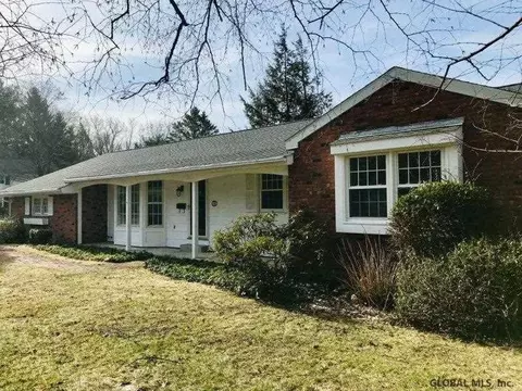 110 Westchester Dr, Delmar, NY 12054 photo 3