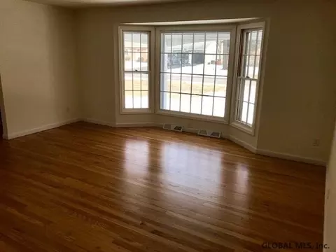 110 Westchester Dr, Delmar, NY 12054 photo 11