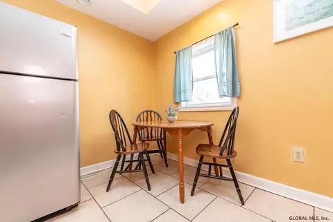 113 Cherry Ave, Delmar, NY 12054 photo 6