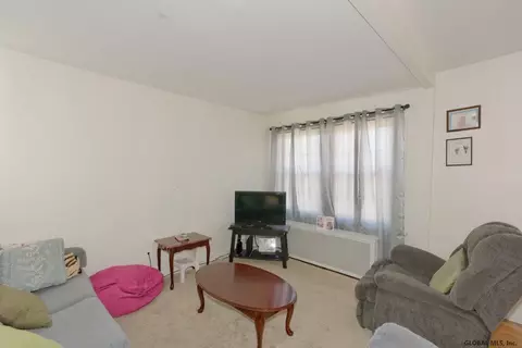 1146 Phoenix Ave, Schenectady, NY 12308 photo 8