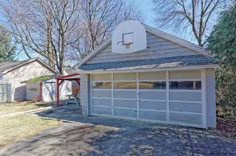 1146 Phoenix Ave, Schenectady, NY 12308 photo 30