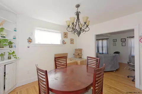1146 Phoenix Ave, Schenectady, NY 12308 photo 11