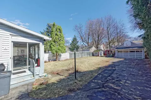 1146 Phoenix Ave, Schenectady, NY 12308 photo 28