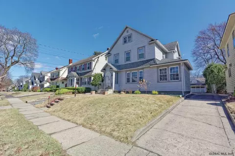1146 Phoenix Ave, Schenectady, NY 12308 photo 3