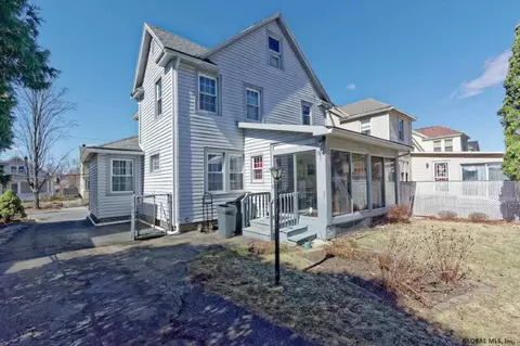 1146 Phoenix Ave, Schenectady, NY 12308 photo 29
