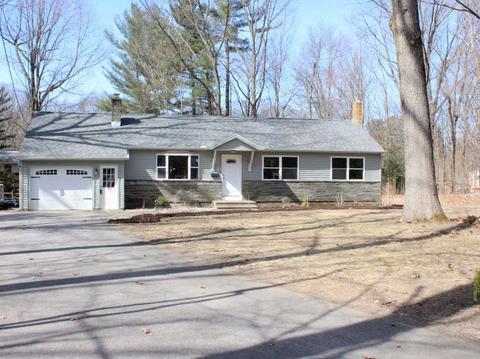 6 Herrick Dr, Schenectady, NY 12302 photo 2