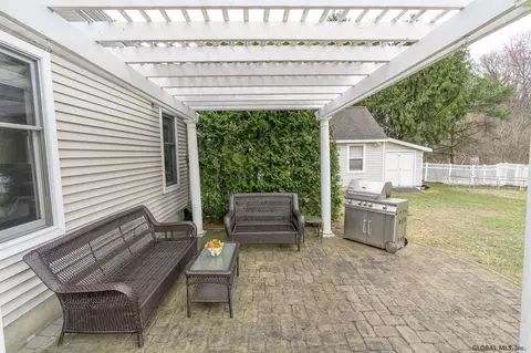 5 Sage Ln, Glenmont, NY 12077 photo 55