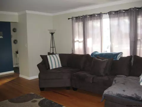 13 Salisbury Rd, Delmar, NY 12054 photo 9
