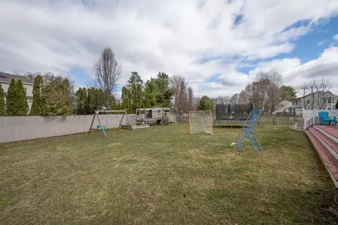 95 Daniel St, Slingerlands, NY 12159 photo 7