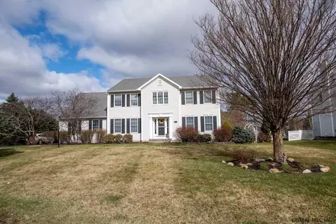 95 Daniel St, Slingerlands, NY 12159 photo 2