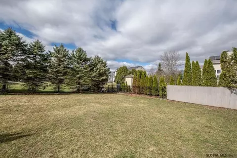 95 Daniel St, Slingerlands, NY 12159 photo 8