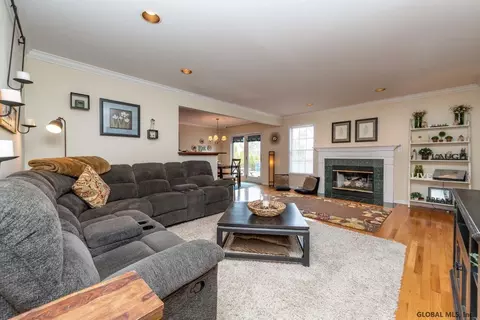 95 Daniel St, Slingerlands, NY 12159 photo 12