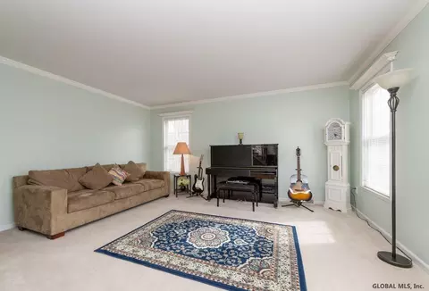 95 Daniel St, Slingerlands, NY 12159 photo 11