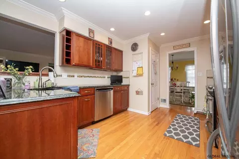 95 Daniel St, Slingerlands, NY 12159 photo 18
