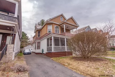 818 Hampton Ave, Schenectady, NY 12308 photo 1