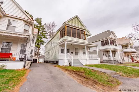835 Hampton Ave, Schenectady, NY 12309 photo 2