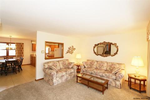 2013 Michael Ln, Schenectady, NY 12306 photo 12