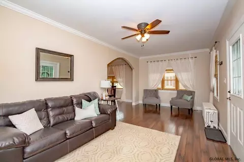 1132 Trinity Ave, Schenectady, NY 12306 photo 9