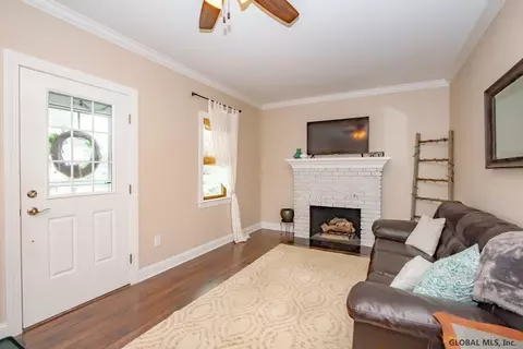 1132 Trinity Ave, Schenectady, NY 12306 photo 7