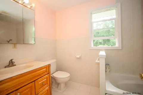 3677 E Lydius St, Schenectady, NY 12303 photo 15