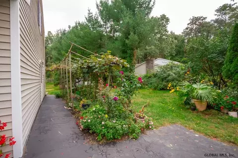 3677 E Lydius St, Schenectady, NY 12303 photo 18