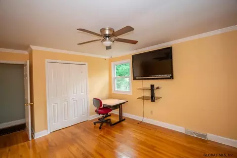 3677 E Lydius St, Schenectady, NY 12303 photo 14