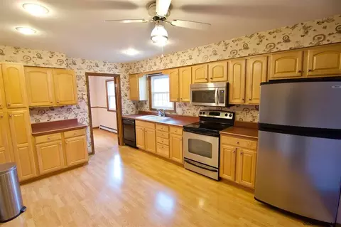 5 Raspberry Dr, Malta, NY 12020 photo 3