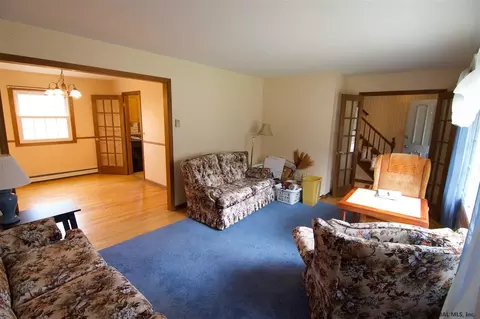 5 Raspberry Dr, Malta, NY 12020 photo 6