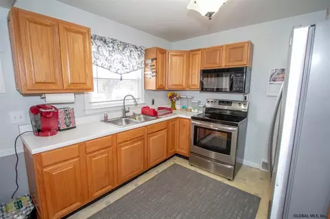 1452 Grenoside Ave, Schenectady, NY 12308 photo 12