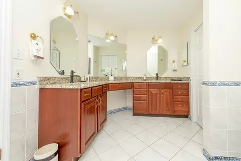 22 Gullane Dr, Slingerlands, NY 12159 photo 25