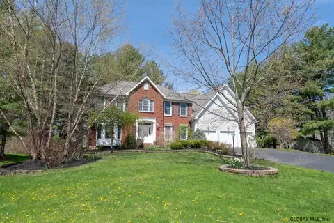 22 Gullane Dr, Slingerlands, NY 12159 photo 6