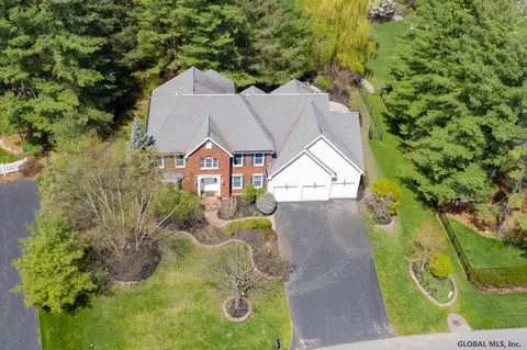 22 Gullane Dr, Slingerlands, NY 12159 photo 3