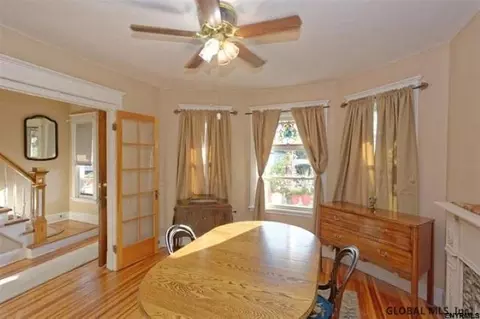 452 Fourth St, Schenectady, NY 12306 photo 6